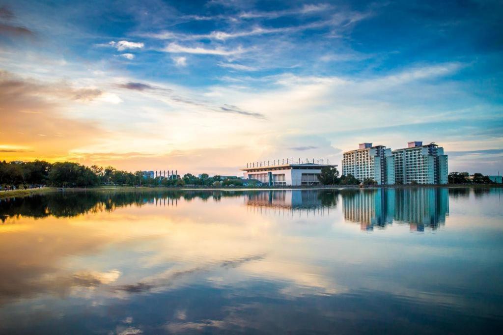Sakura Hotel Hat Yai Esterno foto