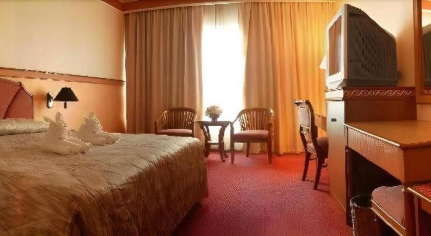 Sakura Hotel Hat Yai Esterno foto