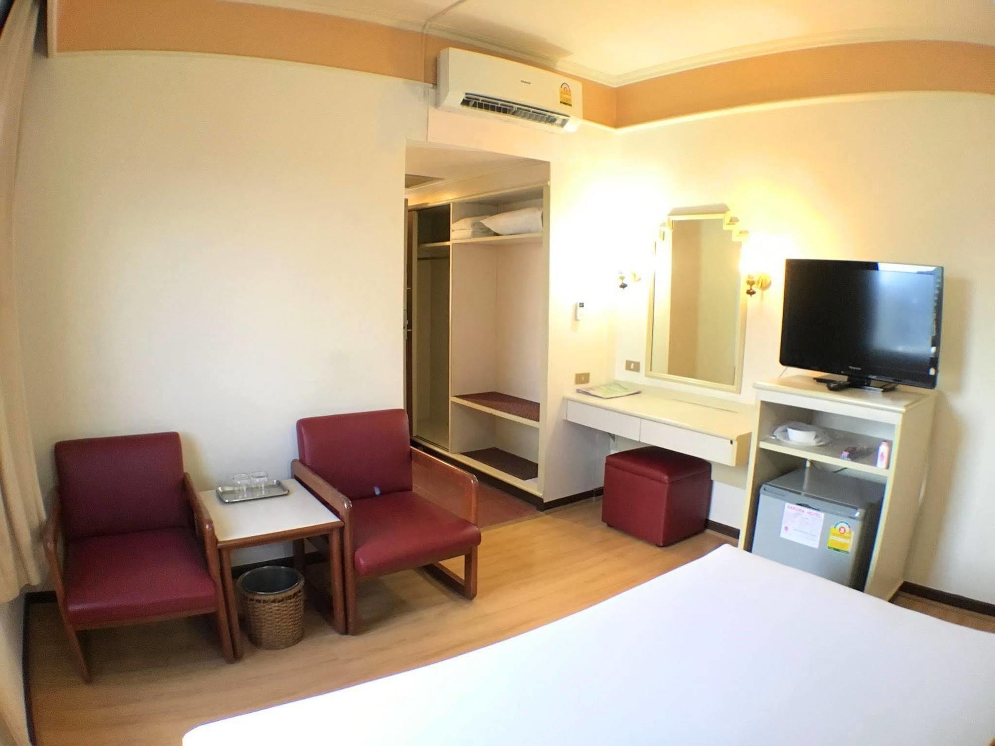 Sakura Hotel Hat Yai Esterno foto