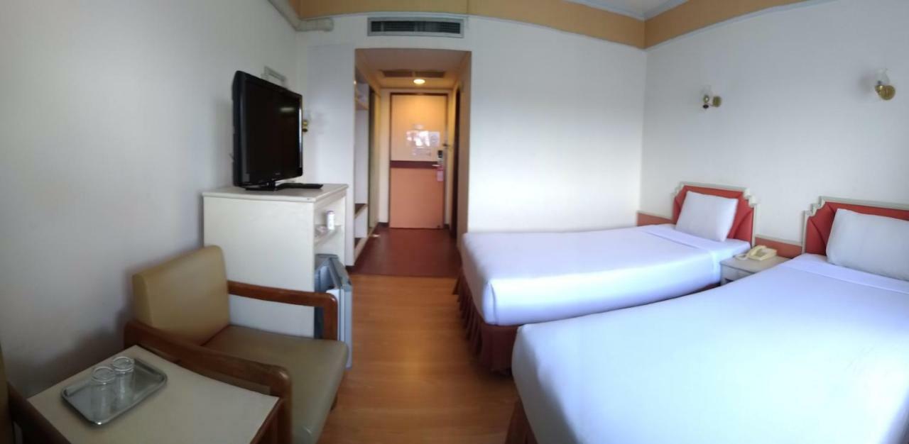 Sakura Hotel Hat Yai Esterno foto